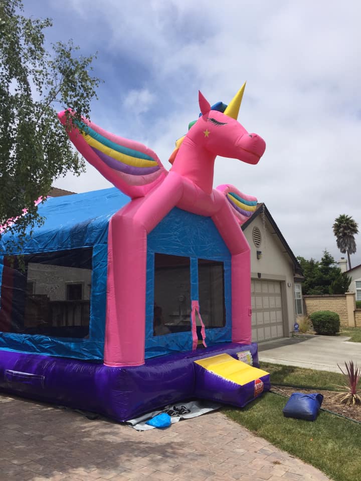 Table and chair rental in Salinas